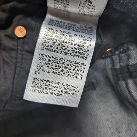 Revolve Mother The Insider Crop Step Fray in Train Stops - Picture 10 of 11